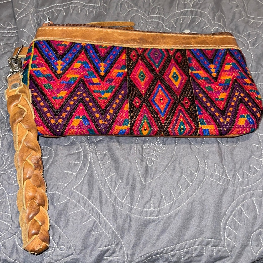 sabra and sand wristlet